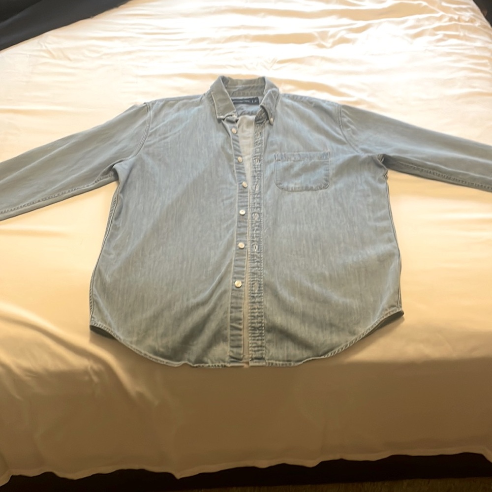 Mens Chambray long sleeve shirt by Abercrombie